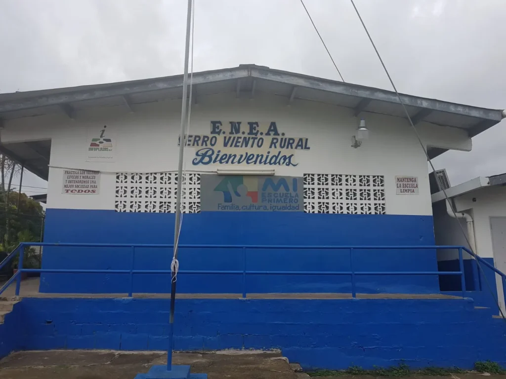 Escuela Cerro Viento Social